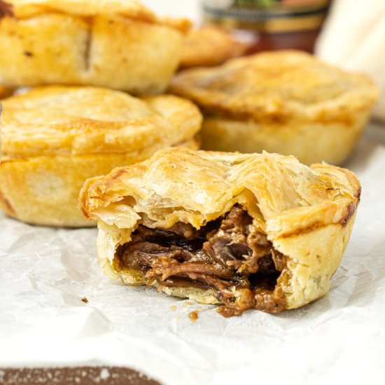 Mini Beef Pies (Party Pies) - Recipe photo by eightforestlane