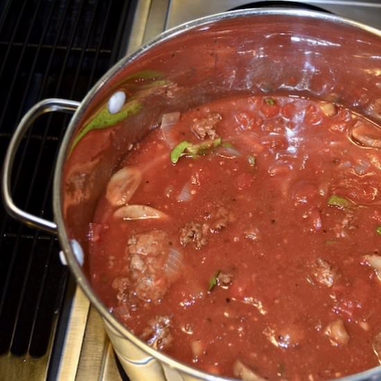 Italian Gravy - Recipe photo by Kitchengetaway