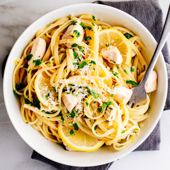 Lemon Garlic Chicken Pasta - Recipe photo by PinchandSwirl