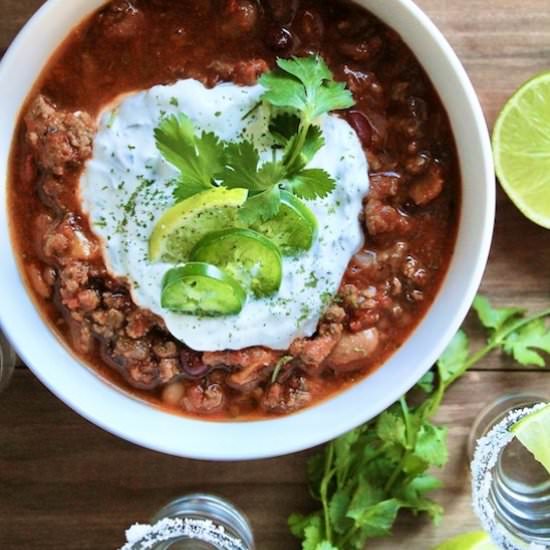 Easy Crockpot Tequila Chili - Recipe photo by Red Wine Dragons