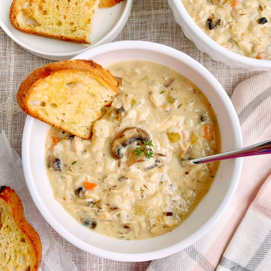 Creamy Chicken and Wild Rice Soup - Recipe photo by Theyummymuffin