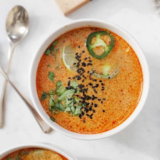 spicy Thai peanut soup - Recipe photo by The Merrythought