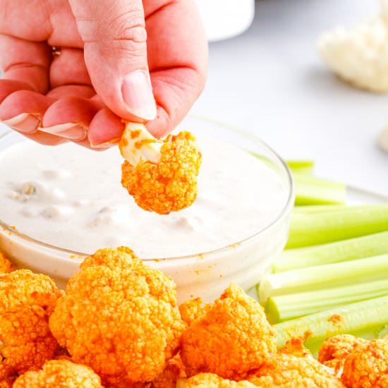 Air Fryer Buffalo Cauliflower - Recipe photo by FoodFolksandFun
