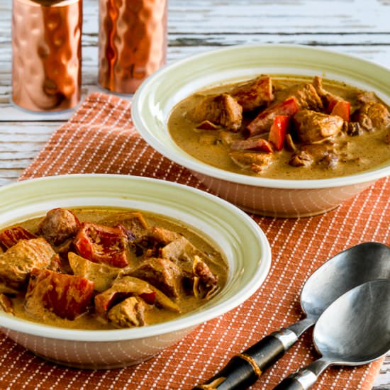 Paprika Chicken - Recipe photo by kalynskitchen