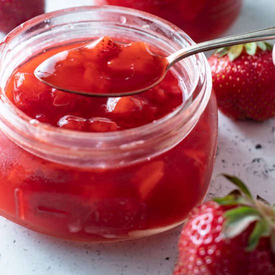 Strawberry syrup - Recipe photo by BinkysCulinaryCarnival