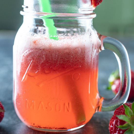 Strawberry juice - Recipe photo by BinkysCulinaryCarnival