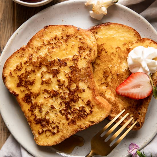 Buttermilk French Toast - Recipe photo by Desserts And Drinks