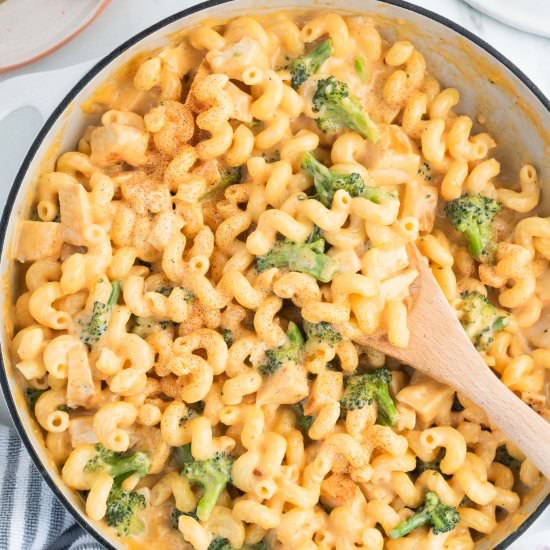 Chicken Broccoli Mac and Cheese - Recipe photo by beyondthenoms