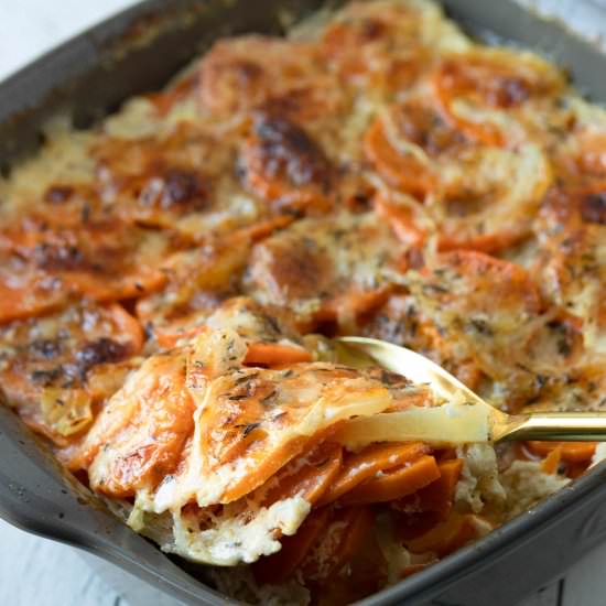 Scalloped Sweet Potatoes - Recipe photo by MaesMenu
