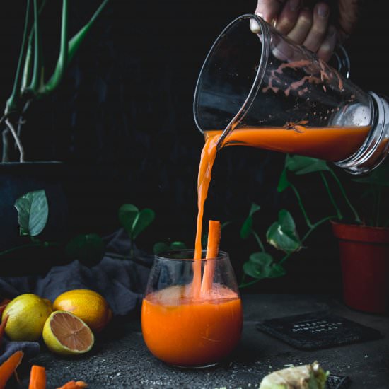 Carrot Ginger Turmeric Juice - Recipe photo by emily_garlichead