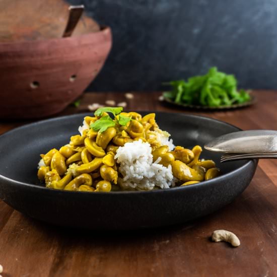 Sri Lankan Cashew Curry - Recipe photo by Lifeandlemons