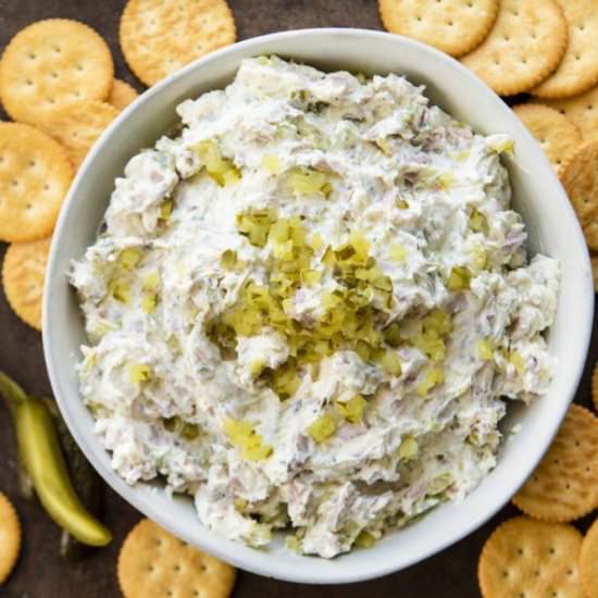 Creamy and cheesy dill pickle dip - Recipe photo by TASTYDONE