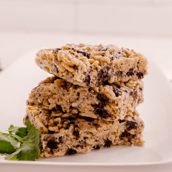 Oreo Crispy Rice Bars - Recipe photo by House of Elyn Ryn
