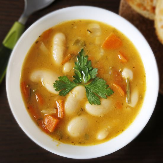 Butter bean soup - Recipe photo by mecooks.com