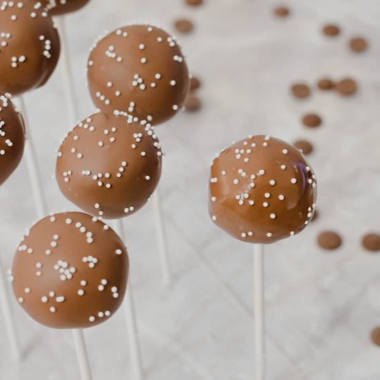 Chocolate Cake Pops - Recipe photo by Sweet Mouth Joy