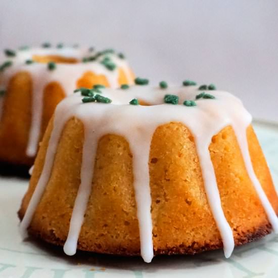lemon almond teacakes - Recipe photo by Cuisine Fiend