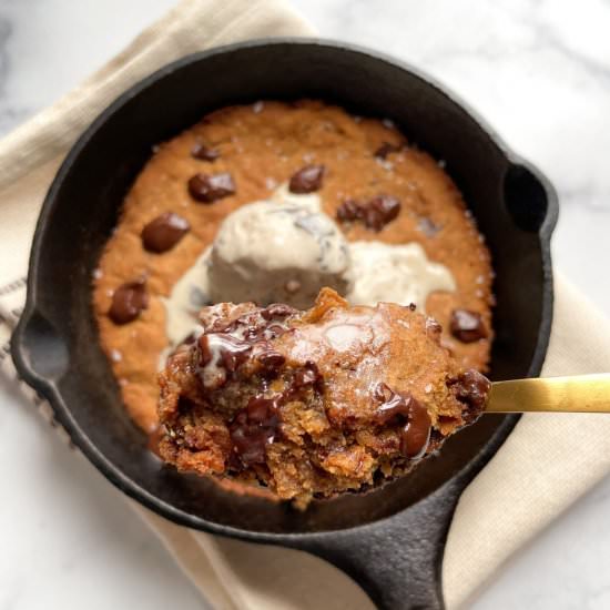 Vegan Skillet Cookie - Recipe photo by frozen_bananas_