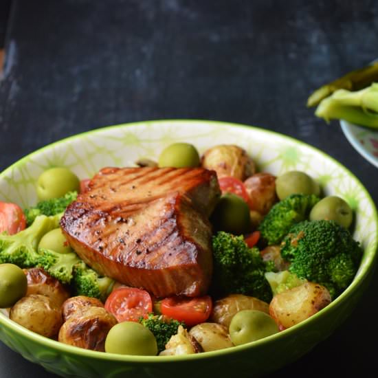 Grilled Tuna Steak Salad - Recipe photo by Mummys FastandEasy