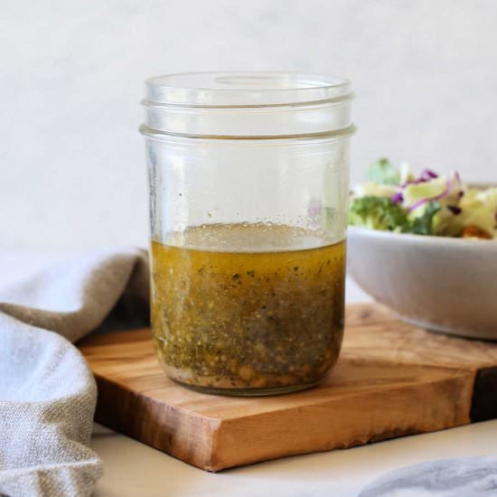 Easy Homemade Italian Dressing - Recipe photo by Delightful Mom Food