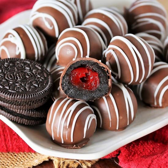 Cherry Oreo Balls - Recipe photo by thekitchenismyplayground