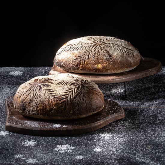 Turmeric Marbled Sourdough Bread - Recipe photo by denisav