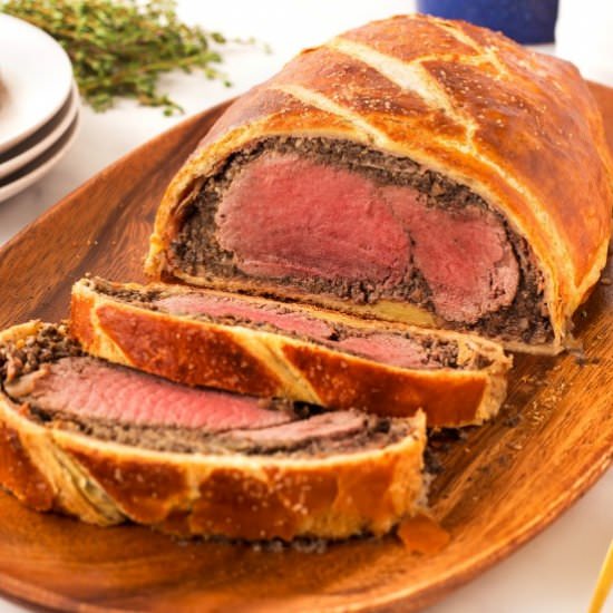 Perfect Beef Wellington - Recipe photo by noshingwiththenolands