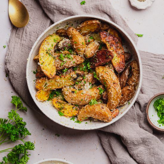 Air Fryer Fingerling Potatoes - Recipe photo by afullliving