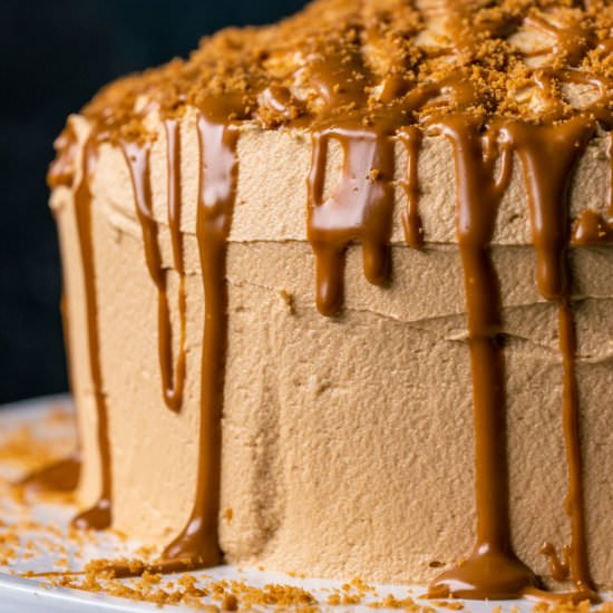 Vegan Biscoff Cake - Recipe photo by lovingitvegan