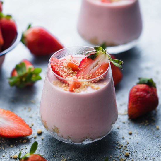 No Bake Strawberry Cheesecake Jars - Recipe photo by myfoodstory