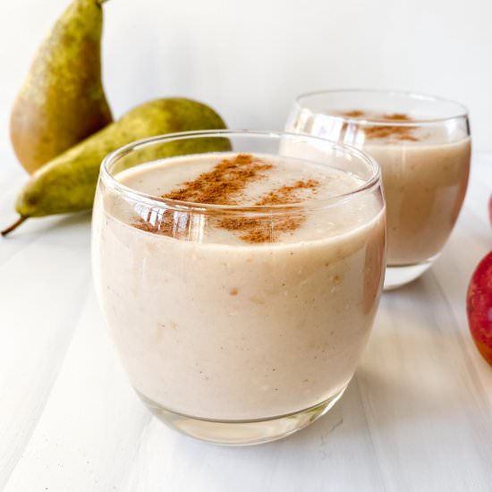Apple and pear smoothie - Recipe photo by Low Histamine Kitchen