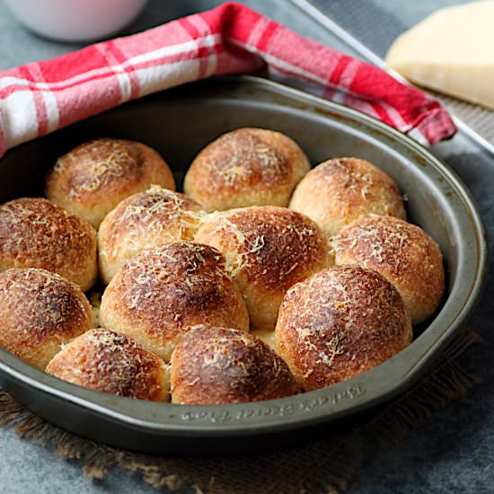 Pull-Apart Stuffed Pizza Rolls - Recipe photo by DomesticDreamboat