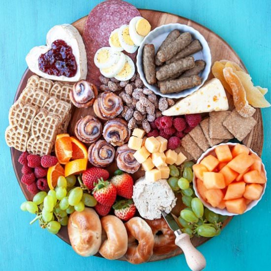 Breakfast Charcuterie Board - Recipe photo by noshingwiththenolands