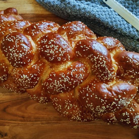 How To Make Challah Bread - Recipe photo by livingsmartandhealthy