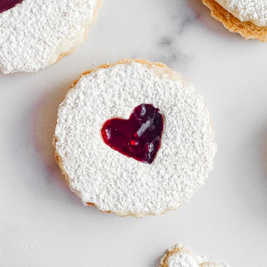 Raspberry Linzer Cookies - Recipe photo by rebeccataig.com