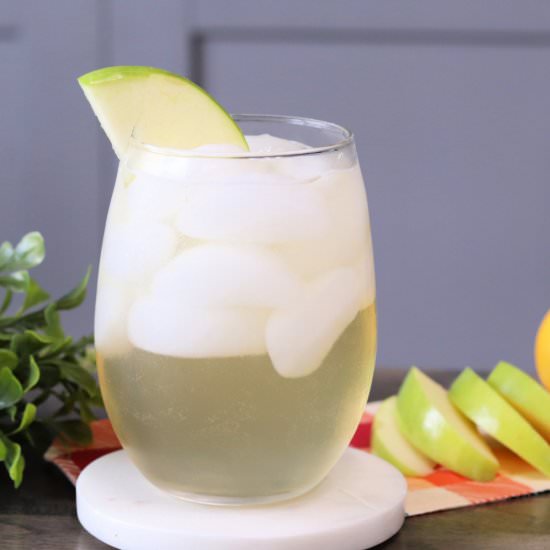 Apple Whiskey Fizz - Recipe photo by simplesips