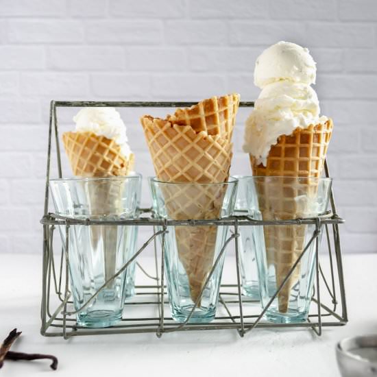 Healthy Sugar Free Vanilla Ice Cream - Recipe photo by fitandfull