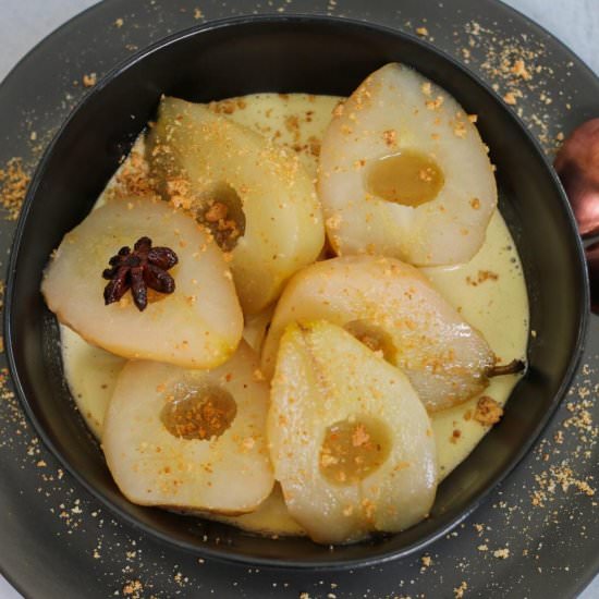 Amaretto Poached Pears - Recipe photo by The Mad Table