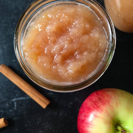 Homemade Unsweetened Applesauce - Recipe photo by summeryule.com