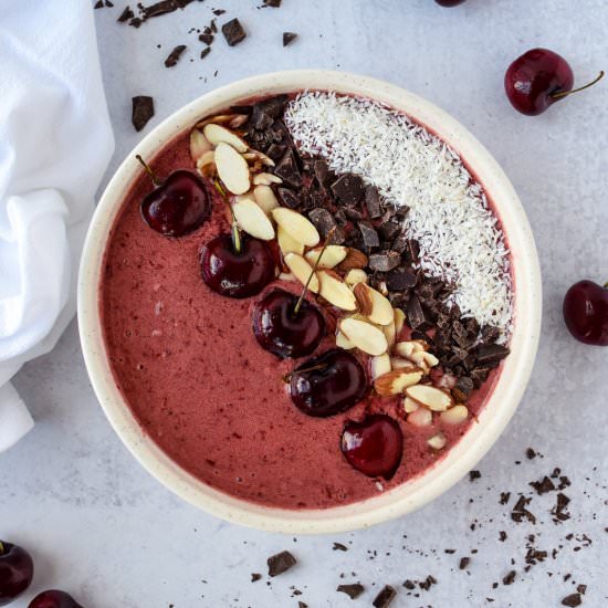Cherry Almond Smoothie Bowl - Recipe photo by freshapron