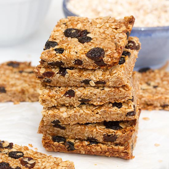 Easy Vegan Flapjacks - Recipe photo by dailydish