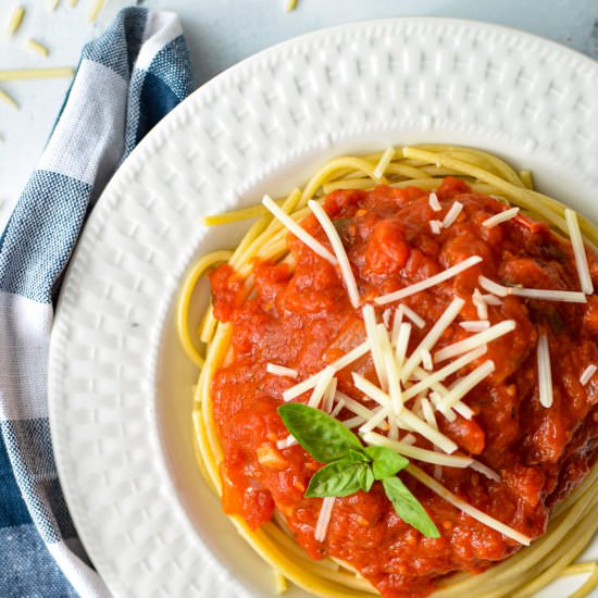 Hearty Marinara Sauce - Recipe photo by littlehomeinthemaking