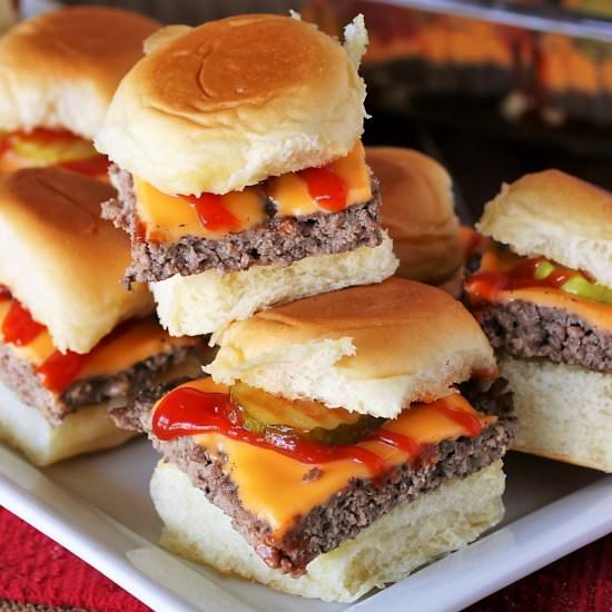 Easy Cheeseburger Sliders - Recipe photo by thekitchenismyplayground