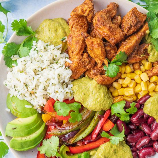 chicken fajita bowls - Recipe photo by everyday-delicious.com