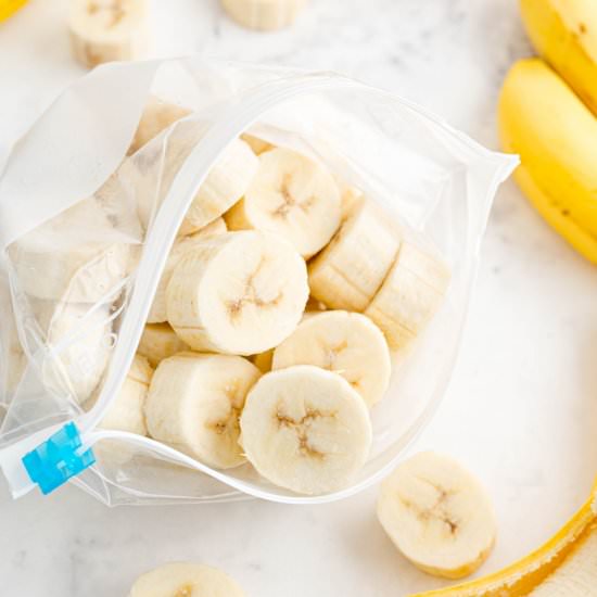 How To Freeze Bananas - Recipe photo by rachelcooksblog