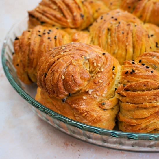 chinese flower bread rolls - Recipe photo by Cuisine Fiend