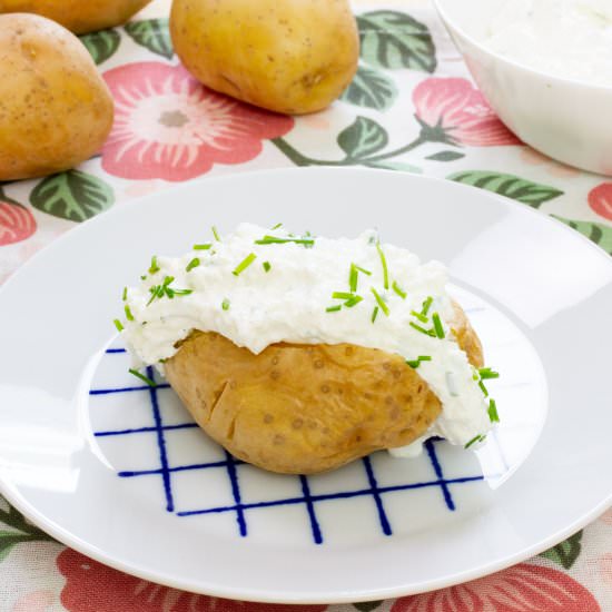 Jacket potatoes with cottage cheese - Recipe photo by mecooks.com