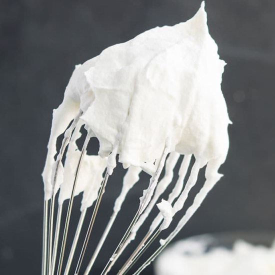 Stabilized Whipped Cream - Recipe photo by Cakewhiz