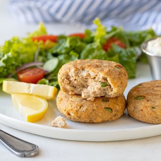air fryer salmon patties - Recipe photo by The Blond Cook