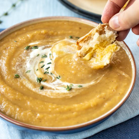 Honey Roasted Parsnip Soup - Recipe photo by Becca @ Easy Cheesy Vegetarian