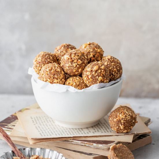 Chickpea Hazelnut Energy Balls - Recipe photo by RainbowInMyKitchen